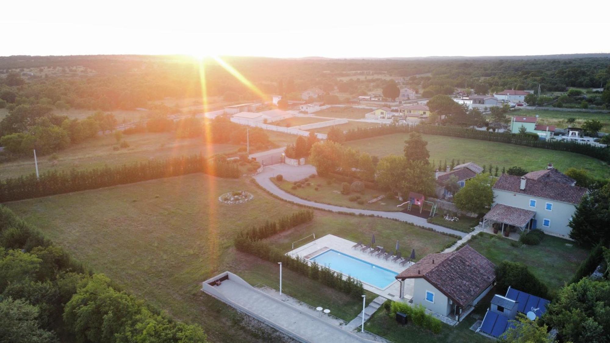 Stancija Cabrunici Villa Ngoại thất bức ảnh